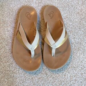 Olukai Kaekae flip flops